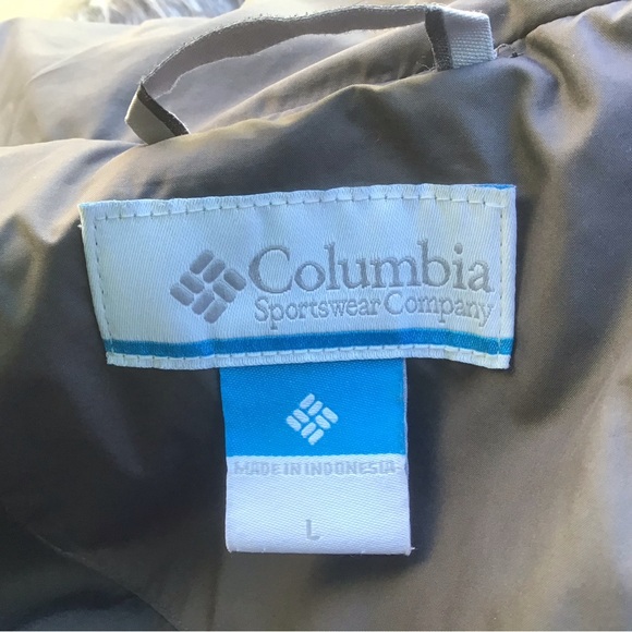 Columbia Long Puffer Coat w/ Detachable Hood, in EUC! - Picture 9 of 10
